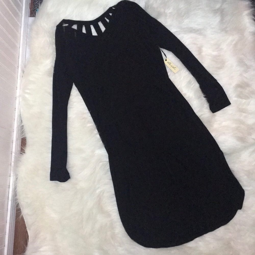 NWT HIGH LOW TOP LONG